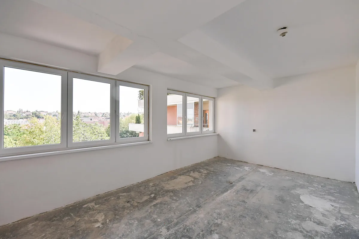 Pronájem skladového prostoru 90 m²